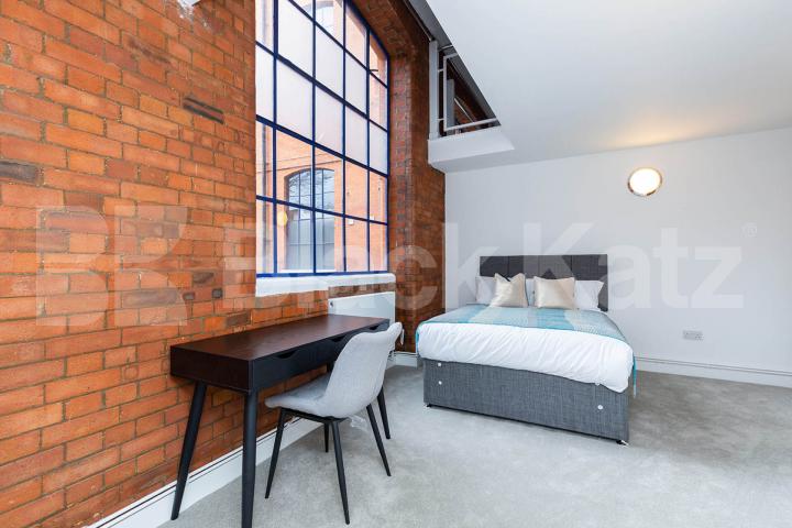 Spacious one bedroom mezzanine property set in a warehouse conversion Dove Road, Canonbury / Islington